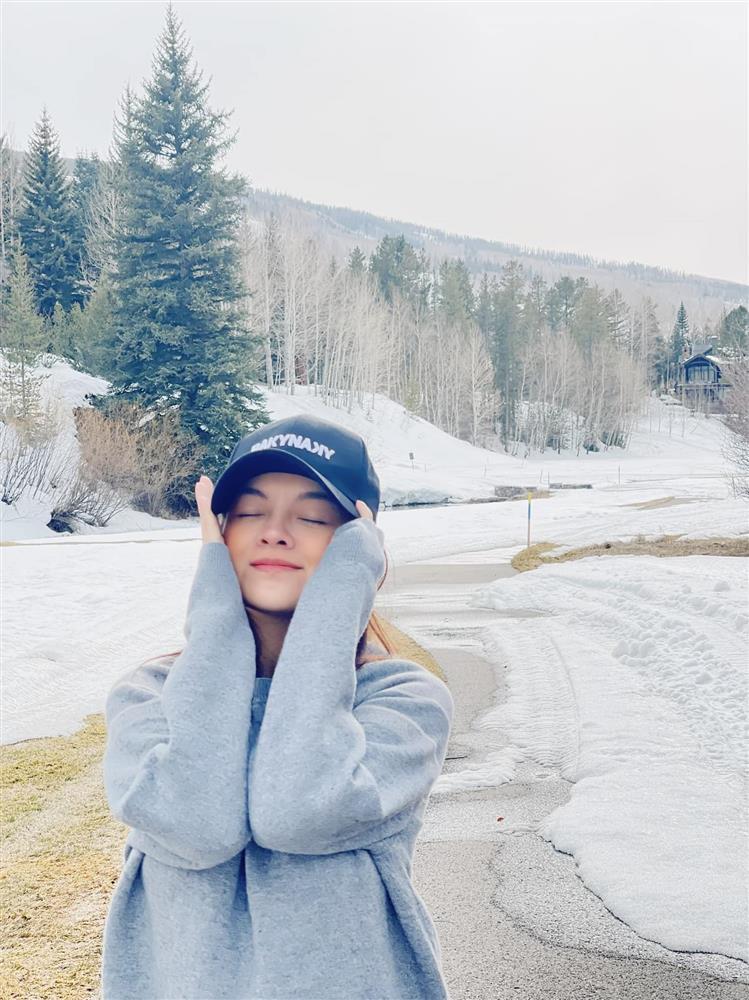 HOT: Lộ ảnh Phạm Quỳnh Anh bụng to tướng, nắm tay tình trẻ tại Mỹ?-3