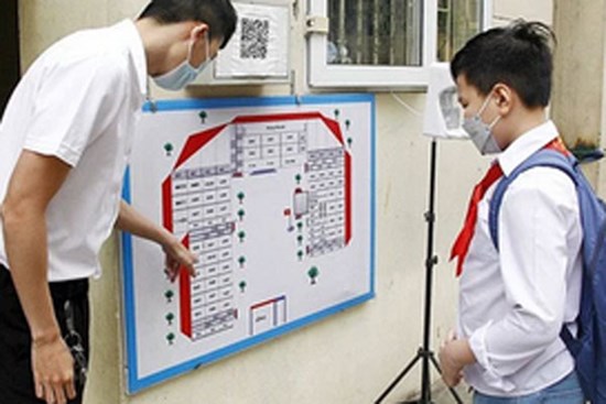 Hà Nội thêm gần 2.900 ca COVID-19 mới, mọi hoạt động xã hội trở lại bình thường