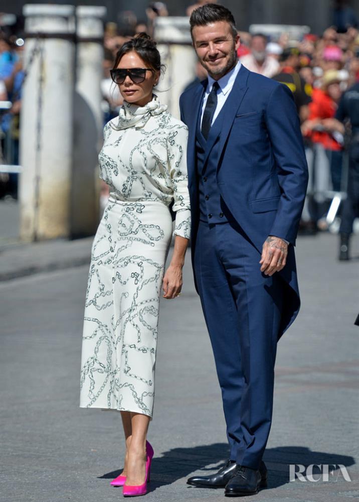 Victoria Beckham ở đám cưới nào cũng chặt chém nhiệt tình, nàng dâu mới mà nhìn thấy bộ cuối chắc rén lắm-5