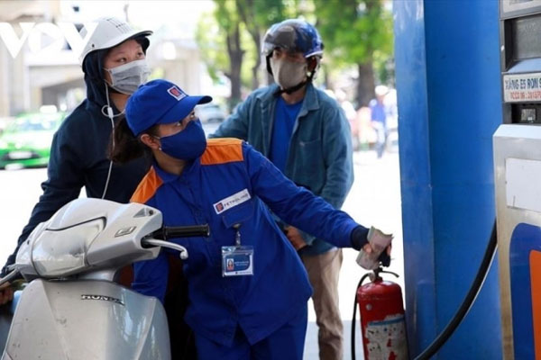 Giá xăng giảm gần 1.000 đồng/lít, tin vui sau kỳ nghỉ lễ-2