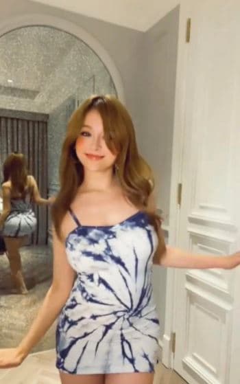 Huyền Baby bị lộ body gái hai con kém xinh do chiếc gương phản chủ-2