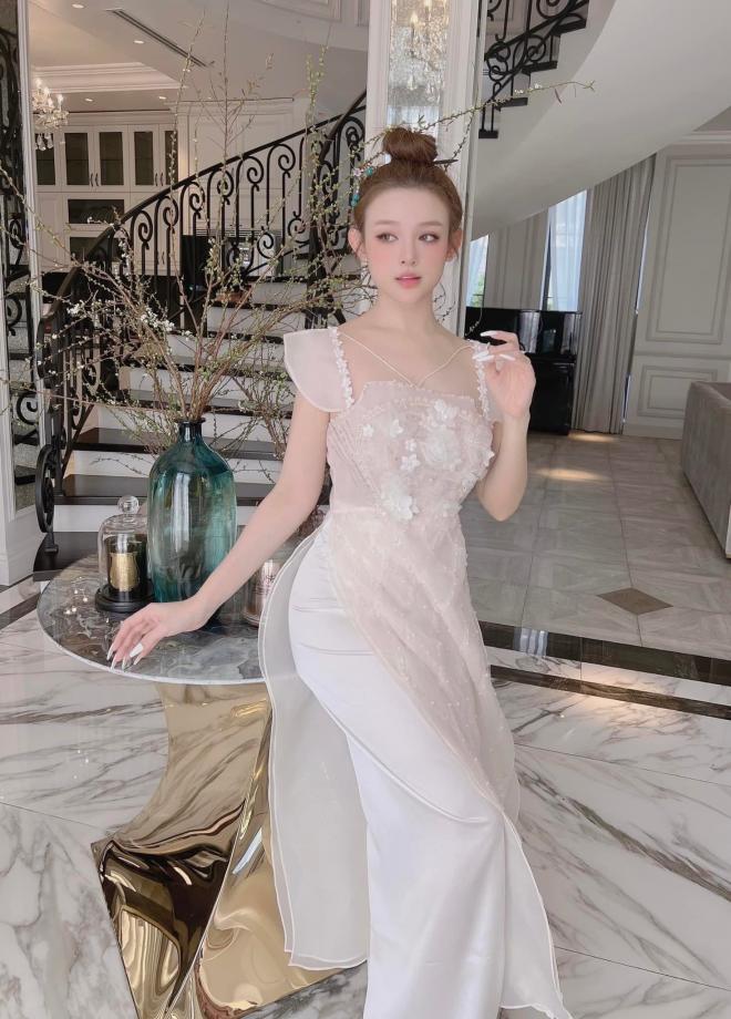 Huyền Baby bị lộ body gái hai con kém xinh do chiếc gương phản chủ-10