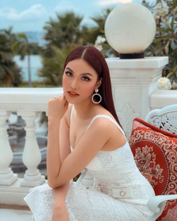 Khối tài sản khủng của các nàng dâu Vbiz: Hà Tăng có gì trong biệt thị triệu đô, Đàm Thu Trang quá khủng!-11