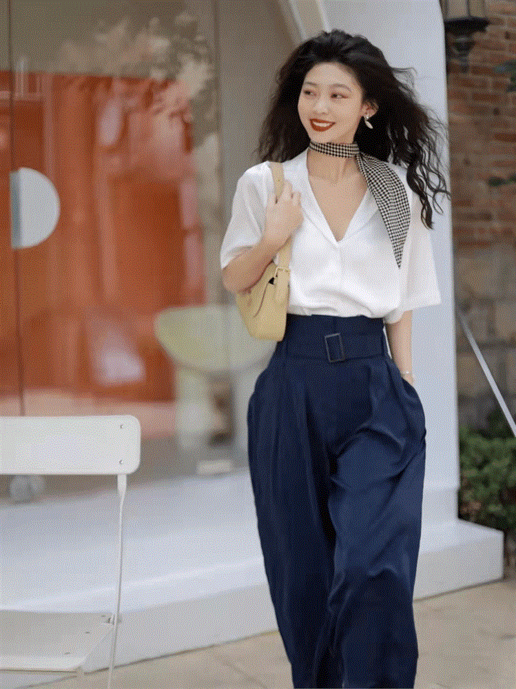 6 chiêu mix sơ mi sang chảnh, hack tuổi đỉnh cao mà nàng ngoài 30 có thể diện đến công sở-2