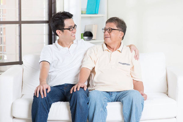 Bố phũ phàng đuổi chị gái vì không phải con đẻ, chị oán giận bỏ đi nhưng rồi trở lại khiến tất cả vỡ òa-4