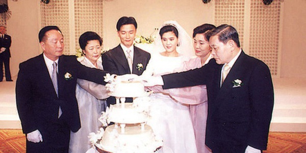 Cuộc đời 3 tiểu thư đế chế Samsung: Người là nữ cường nhân giàu nhất Hàn Quốc, người lại chết trẻ trong nước mắt vì bị gia đình chối bỏ-4