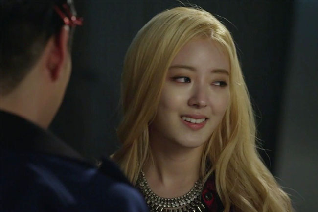 Chị dâu nuôi tôi ăn học suốt 7 năm, sau tốt nghiệp, tôi lại tự tay ép chị ly hôn-1