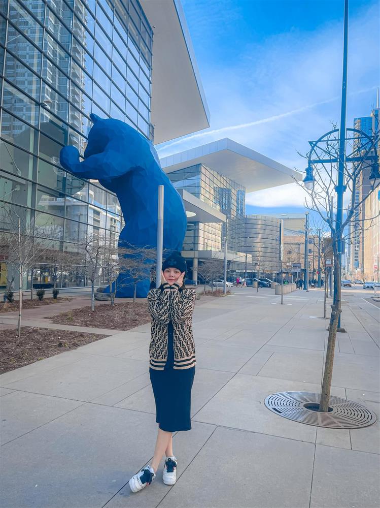 Loạt ảnh lộ vòng 2 bầu bí của Phạm Quỳnh Anh: Khoảnh khắc đi cùng bạn trai kém tuổi cho thấy rõ vóc dáng thật-7