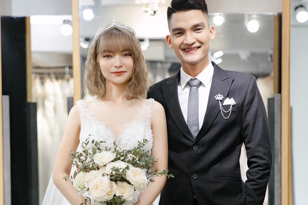 Lễ đính hôn Mạc Văn Khoa: Chú rể đón vợ bằng dàn xe dream huyền thoại, cô dâu lộ diện xinh xắn giữa không gian đầy hoa tươi!-28