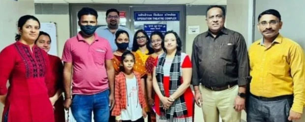 Bé gái vô cớ đau dạ dày, bác sĩ phẫu thuật khẩn cấp lôi ra từ bụng dị vật đáng sợ, nguyên nhân chỉ từ 1 thói quen tưởng vô hại-2