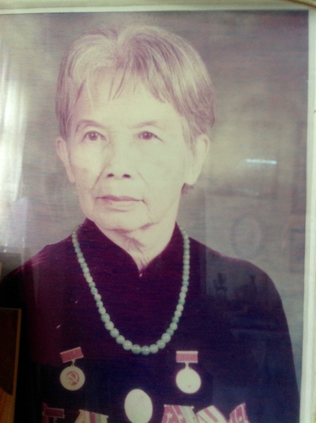 Câu chuyện nhà thơ lừng danh được cho không vợ, đến khi qua đời, bà cả cất công ra Bắc tìm người tình và con riêng của chồng-5