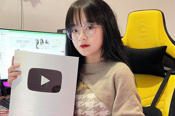 Cái giá của kiếm tiền tỷ trên tóp tóp”: Quần quật làm clip - đến cái thứ 500 mới nổi tiếng, uống thuốc trầm cảm vì quá stress-4