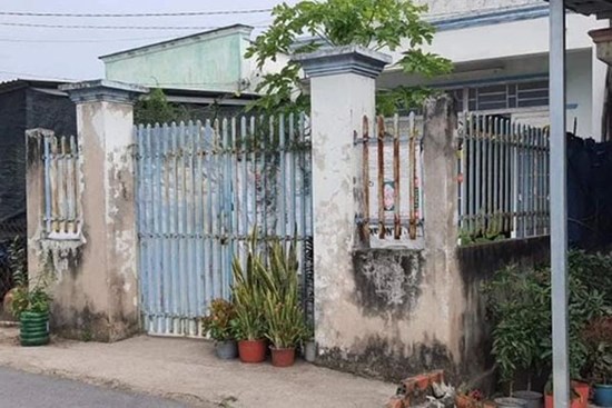 Vụ bé gái 7 tuổi ở huyện Củ Chi tử vong: Mẹ ruột và người thân bé gái nói gì?