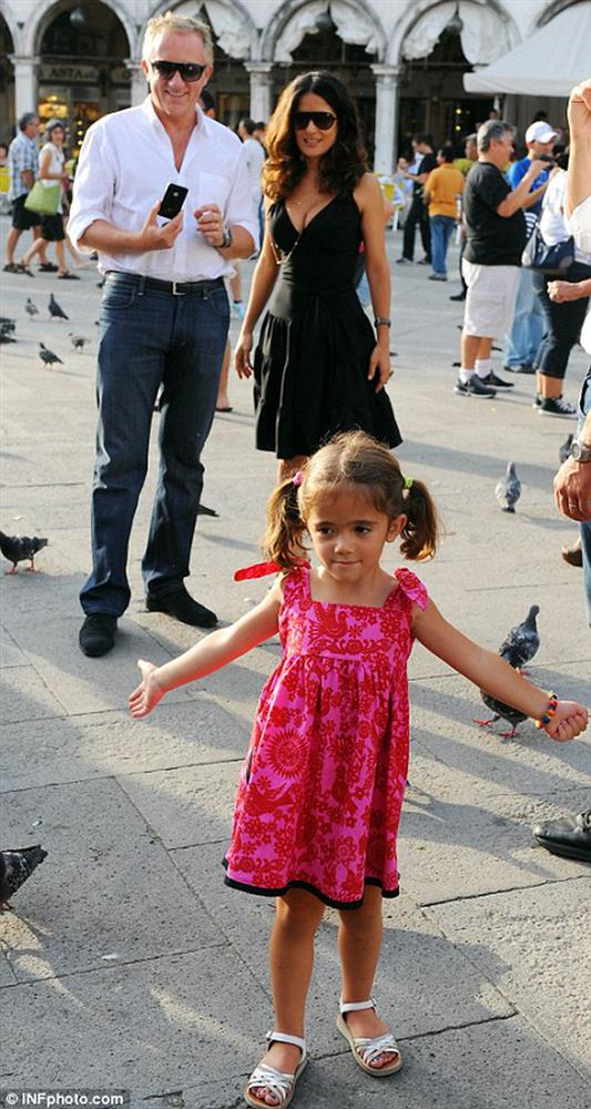 Ái nữ đế chế thời trang tỷ đô khủng nhất thế giới: Nhan sắc vượt trội tựa nữ thần, kín tiếng bậc nhất nhưng mỗi lần xuất hiện là gây choáng ngợp-5