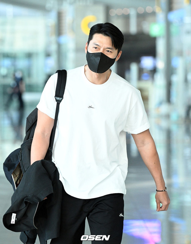 Vừa kết hôn, Hyun Bin và Son Ye Jin đã bị soi không đeo nhẫn cưới ở sân bay, chuyện gì đây?-6