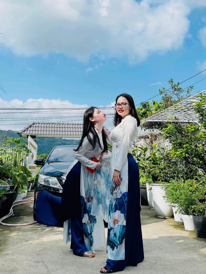 Bạn gái cũ Quang Hải - Huỳnh Anh hiếm hoi đăng ảnh diện áo tắm, cuộc sống ra sao hậu chia tay?-4