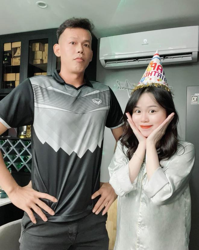 Bạn gái cũ Quang Hải - Huỳnh Anh hiếm hoi đăng ảnh diện áo tắm, cuộc sống ra sao hậu chia tay?-5