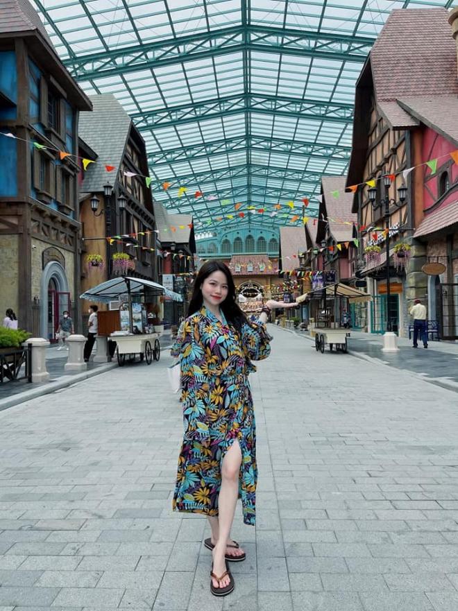 Bạn gái cũ Quang Hải - Huỳnh Anh hiếm hoi đăng ảnh diện áo tắm, cuộc sống ra sao hậu chia tay?-6