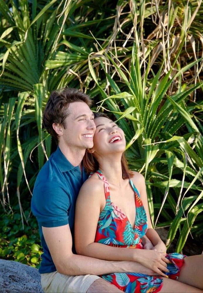 Chuyện tình tiếc nuối của Hoàng Oanh và chồng Tây: Đám cưới ngôn tình, một mình sinh con, vừa đoàn tụ chưa bao lâu thì ly hôn-4