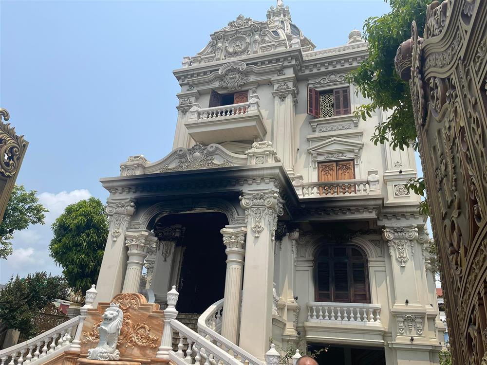 Hiện trường vụ cháy biệt thự sang trọng của đại gia ở Quảng Ninh-8