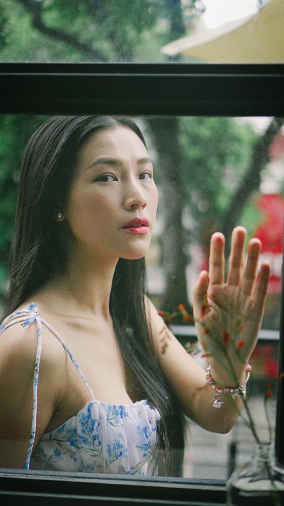 Loạt phát ngôn thấm thía của Hoàng Oanh về những tổn thương trong tình yêu: Đáng sợ nhất là khi người đó ngoảnh mặt đi...-6