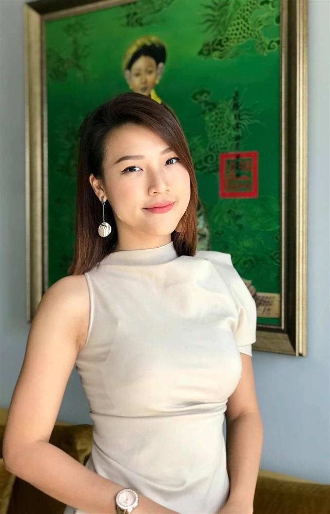 Loạt phát ngôn thấm thía của Hoàng Oanh về những tổn thương trong tình yêu: Đáng sợ nhất là khi người đó ngoảnh mặt đi...-12