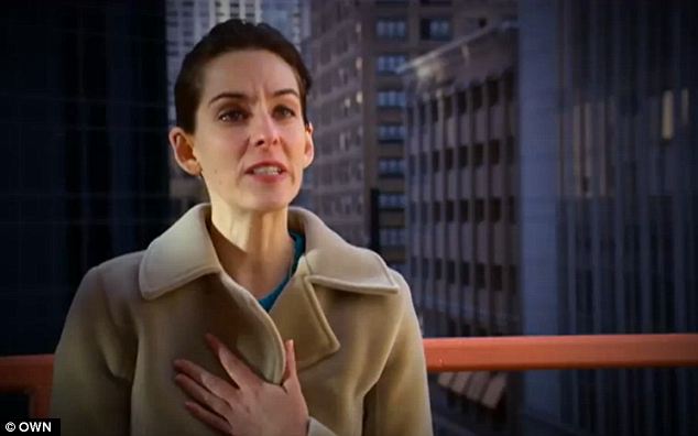 Cô gái bỗng dưng bị bệnh đục thủy tinh thể mù mắt, ngủ một giấc bỗng nhớ chuyện tiền kiếp và kết cục không thể tin nổi đã xảy ra-1