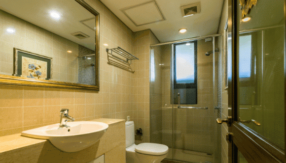 Cửa phòng tắm không được đối diện với 4 nơi này, ảnh hưởng đến sức khỏe và tài lộc-2