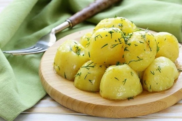 5 loại thực phẩm không ngọt nhưng làm tăng nguy cơ mắc tiểu đường, toàn món những người Việt ưa thích-1