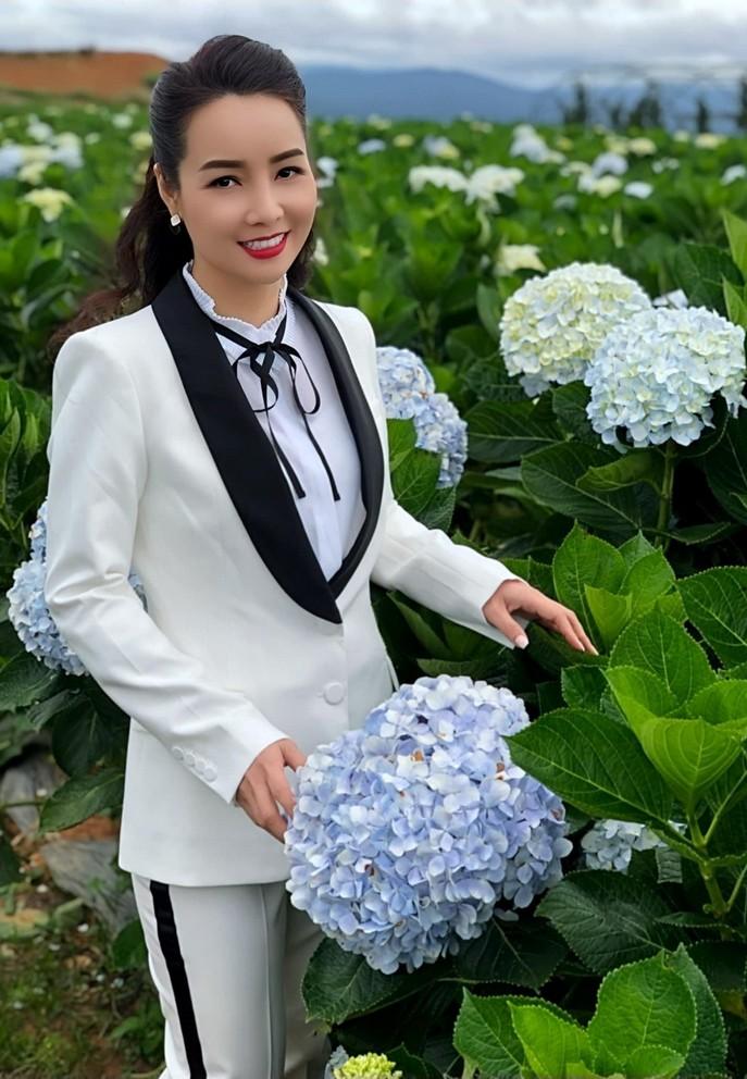 Cuộc sống của Mai Thu Huyền với chồng đại gia ở Mỹ-3