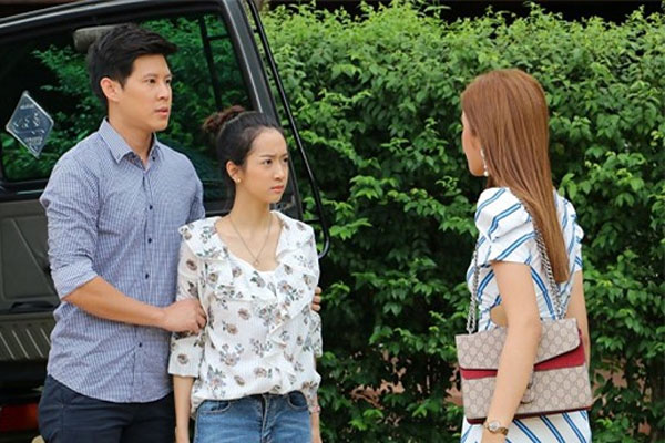 Đồng ý kết hôn theo chỉ định của bố mẹ, nhìn thấy bóng dáng quen thuộc trong đám cưới, tôi hối hận vì cuộc hôn nhân này-2