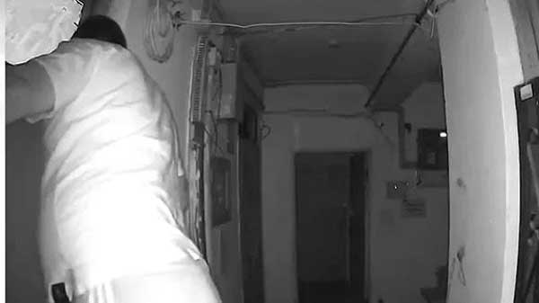 Con dâu tá hỏa phát hiện bố chồng nhìn lén 2 tiếng, cuộc ẩu đả xảy ra khiến thủ phạm tử vong, phán quyết của tòa án gây bất ngờ-2