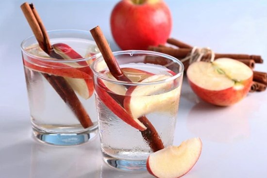 Nước lọc thêm 5 thứ này sẽ giúp giảm cân, thải độc tố và nuôi dưỡng da rất tốt, phụ nữ làm việc văn phòng càng nên sử dụng