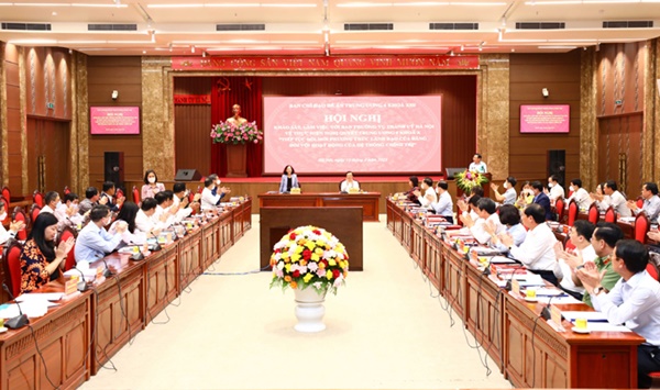Đoàn khảo sát của Ban Chỉ đạo Đề án Trung ương 6 làm việc với Ban Thường vụ Thành ủy Hà Nội-1