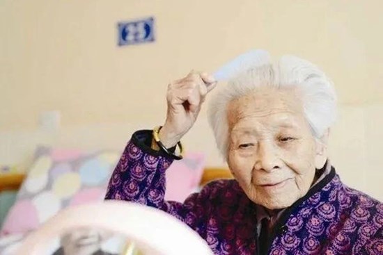 Cụ bà 106 tuổi nhưng mạch máu 