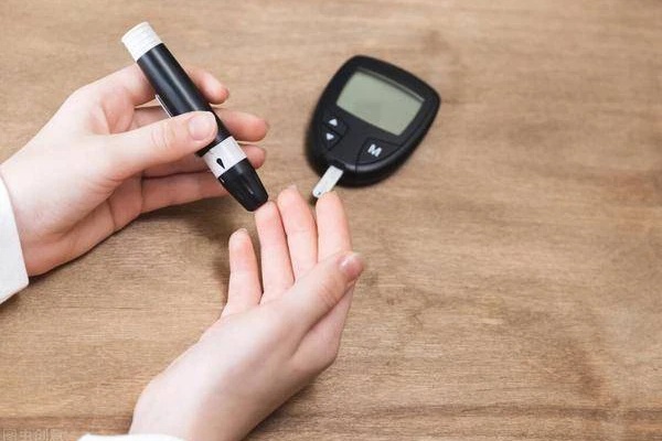 4 sai lầm tai hại trong bữa sáng khiến đường huyết tăng vọt mất kiểm soát, có thể đe dọa sức khỏe của người tiểu đường-3