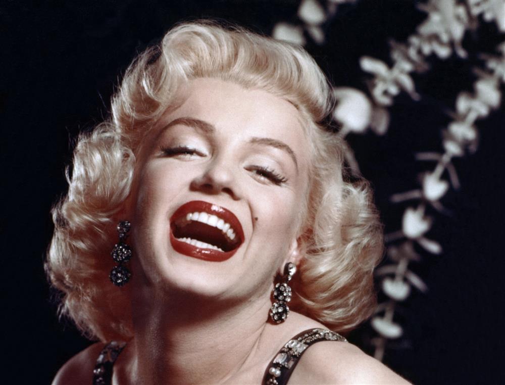 Điều ít biết về cuộc khám nghiệm tử thi quả bom sex Marilyn Monroe: Người bảo tự chết, kẻ tuyên bố bị chết, 20 năm vẫn bị đem ra điều tra-5