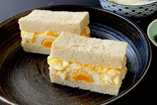 Đây là cách người Nhật ăn sandwich vào bữa sáng: Toàn nguyên liệu đơn giản, quen thuộc mà hương vị mới lạ vô cùng