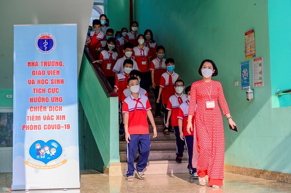 Những trẻ 5-11 tuổi đầu tiên được tiêm vaccine Covid-19-1