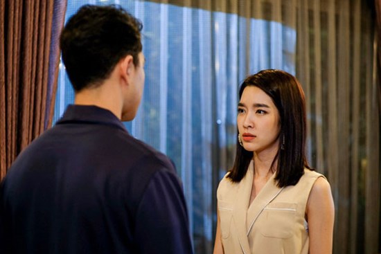 Không thấy con trai nhỏ chạy ra đón bố như mọi lần, tôi thắc mắc thì vợ tỉnh bơ nói