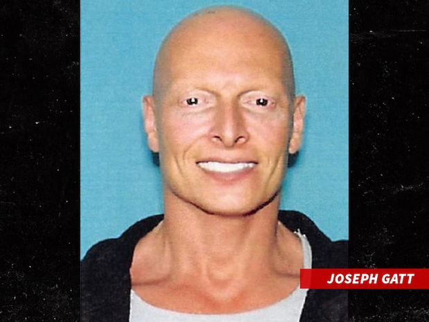 Nam diễn viên 50 tuổi của Thor bị bắt khẩn tại nhà vì nói chuyện khiêu dâm dụ dỗ trẻ vị thành niên-1