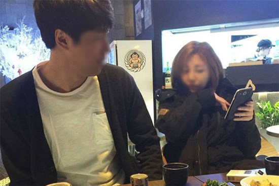 Thấy bạn trai cò kè 10 nghìn với nhân viên nhà hàng, tôi khinh thường bỏ về, đến khi ngoảnh đầu nhìn lại thì phải choáng váng