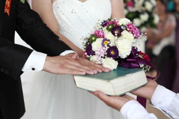 Ra mắt bắt bạn gái rửa hết 13 mâm bát, bỏ đi chơi về tôi há hốc nhìn cảnh tượng-3