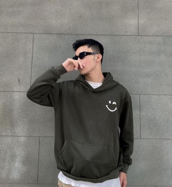 Em trai Hòa Minzy mạnh tay tậu đồng hồ hiệu, giá choáng-6