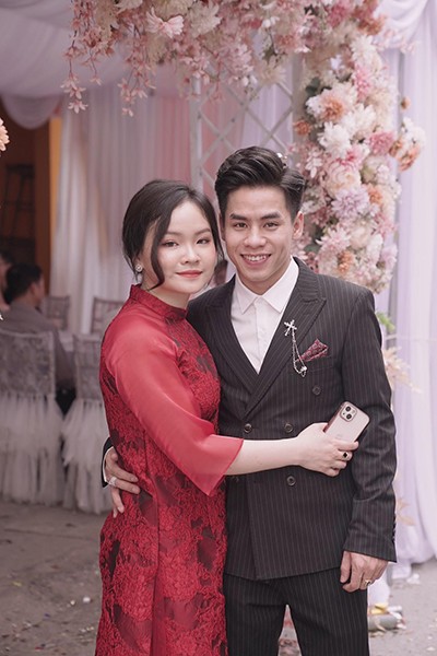 Clip chú rể khóc nức nở trong lễ cưới gây bão mạng, lý do phía sau càng khiến nhiều người xúc động-5