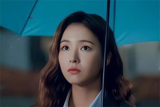 Lúc vợ mở túi xách tìm khăn giấy, nhìn thấy thứ đồ quen thuộc này trong đó, hôm sau tôi mời cô ấy ra tòa ly hôn