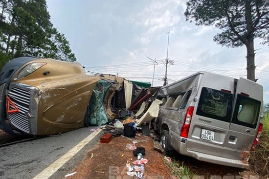 Tai nạn nghiêm trọng trên đèo Mimosa Đà Lạt, 7 người bị thương