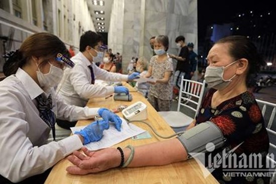 Cả nước thêm 20.076 ca Covid-19, còn hơn 1.200 F0 nặng và nguy kịch