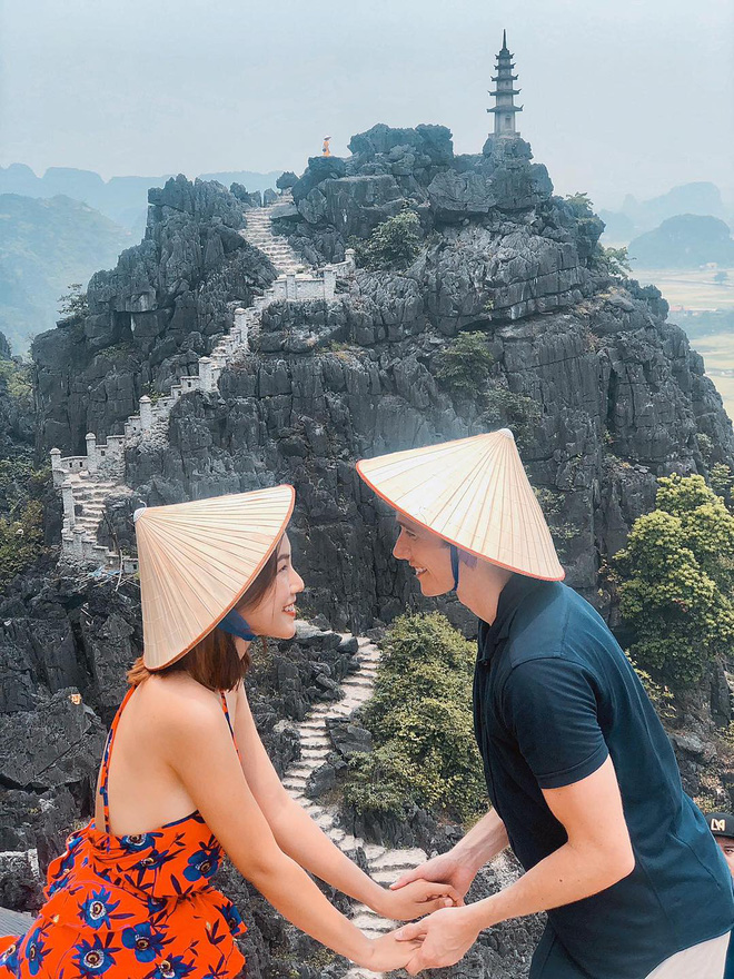 Chưa tới nửa năm mà Vbiz chứng kiến loạt đôi tan vỡ: Hoà Minzy chia tay thiếu gia Minh Hải, 1 Á hậu gây tiếc nuối?-15