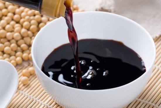 3 loại gia vị trong tủ bếp nhà nào cũng có, càng để lâu ăn vào càng hại gan